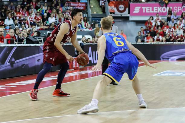 相比之下 相比之下